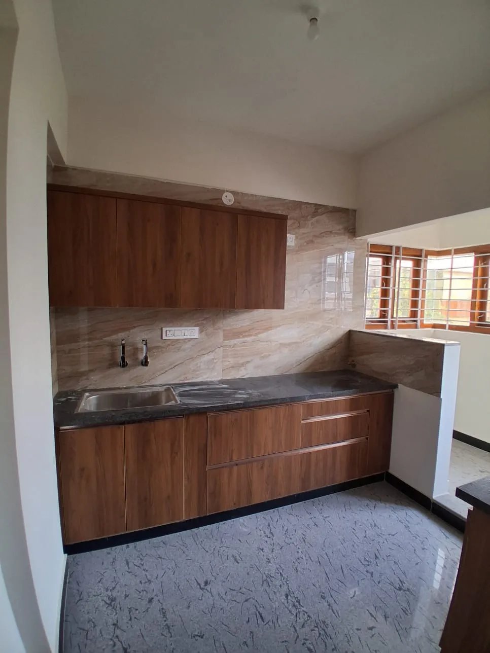 2BHK Flat in Chandra Layout, West Facing - Image 3
