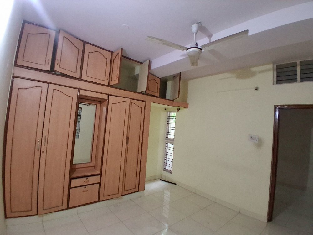 3BHK Semi-Furnished Builder Floor for Rent in RPC Layout, Vijayanagar, Bengaluru - Image 2