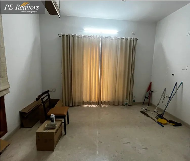 Spacious 5 BHK East-Facing corner  House in JP Nagar - Image 4