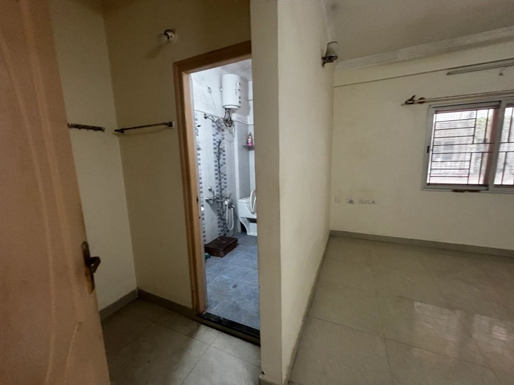 3 BHK East-Facing Flat [BBMP A Khatha] in Rajarajeshwari Nagar Ideal Homes Layout - Image 3