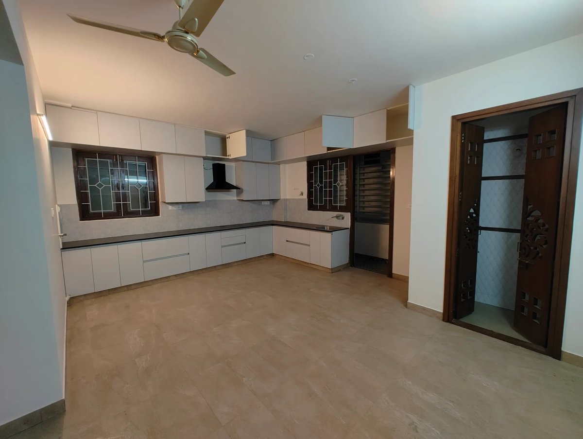 3 BHK West-Facing Flat for Rent in Jayanagar - Image 1