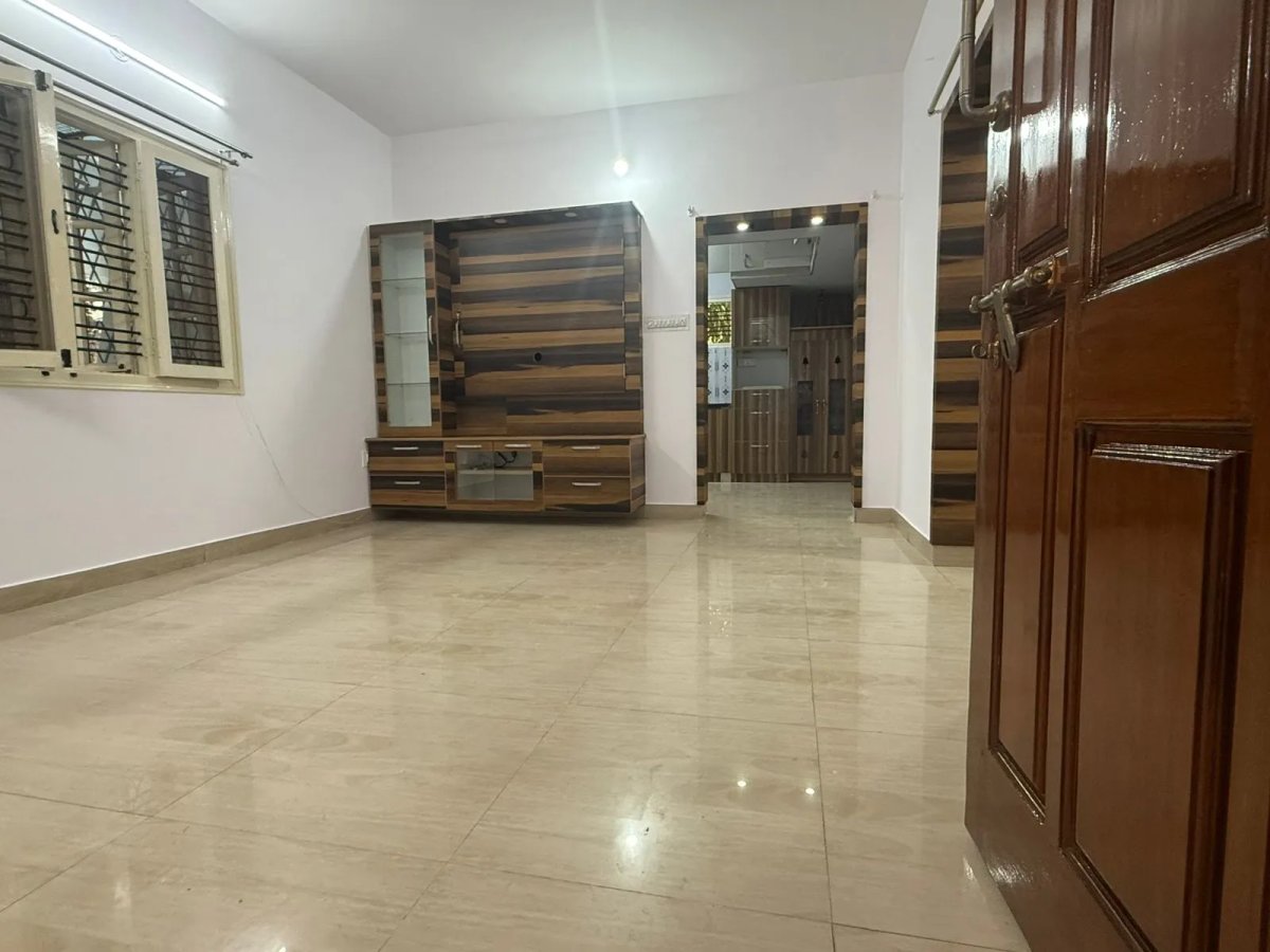 North-Facing 2BHK Builder Floor for Rent in Basavanagudi [Close to Southend Jayangar] Only for Vegetarians - Image 4