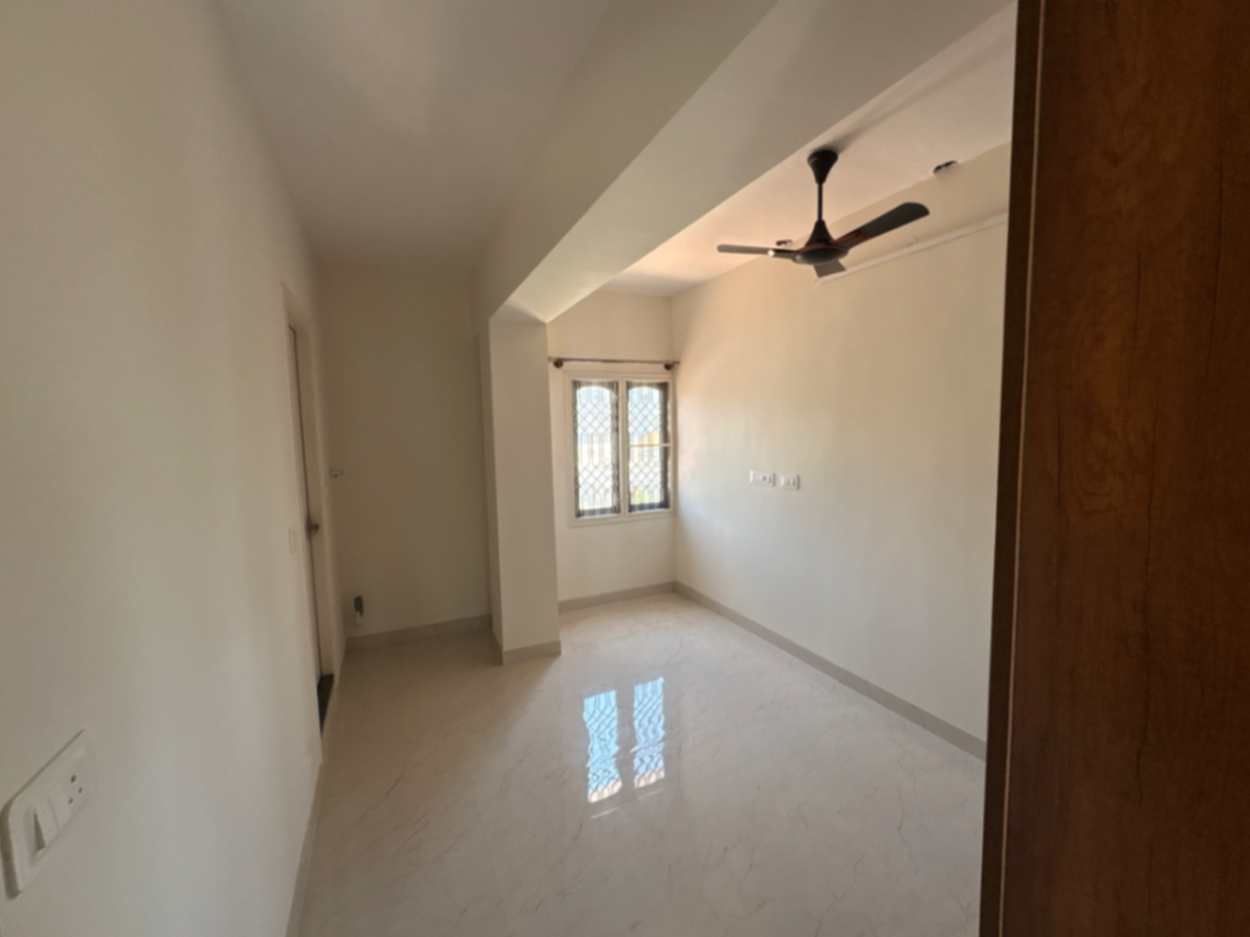 2 BHK North-Facing Flat for Rent - Image 2