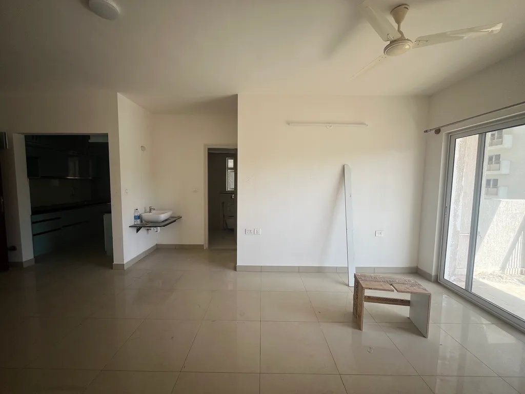 2 BHK Premium Flat for SALE [West-Facing Flat] in Electronics City - Image 2