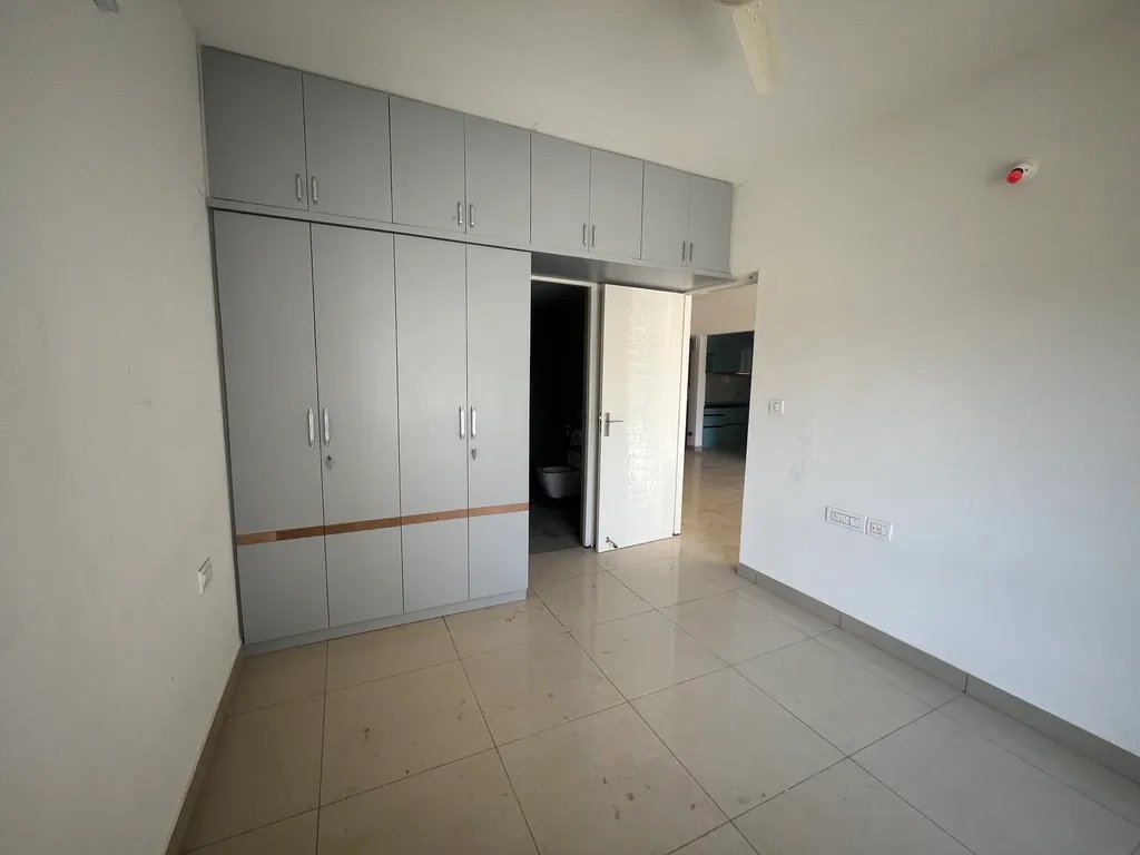 2 BHK Premium Flat for SALE [West-Facing Flat] in Electronics City - Image 4