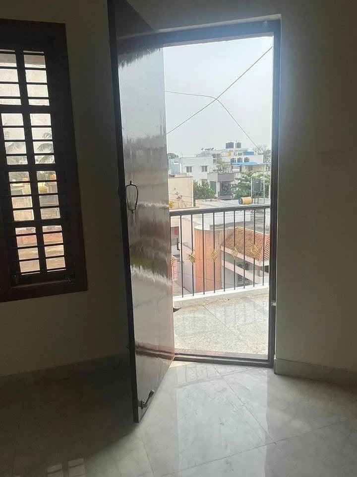 3 BHK Semi- Furnished Flat for Rent (Veg Only)  - Image 3