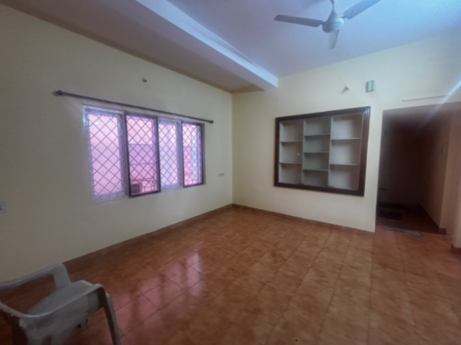 2 BHK East Facing Ground Floor For Rent in Vijayanagar - MC Layout Close to Vijayanagar Metro