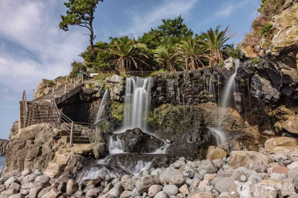 Sojeongbang Falls