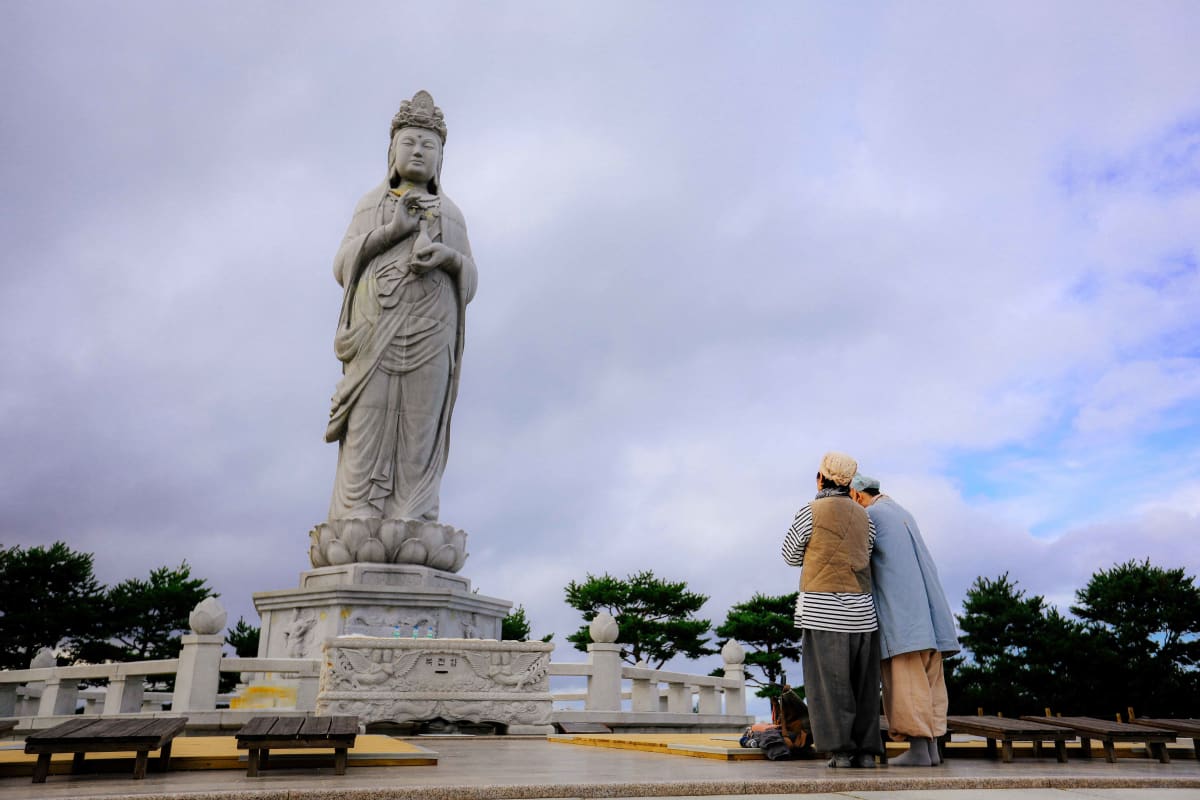 Yangyang Naksansa Temple
