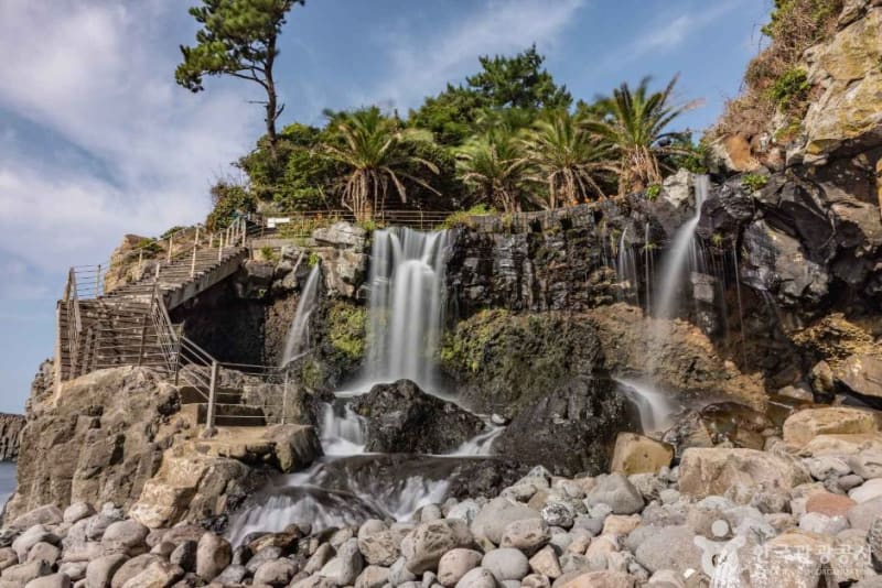 Sojeongbang Falls