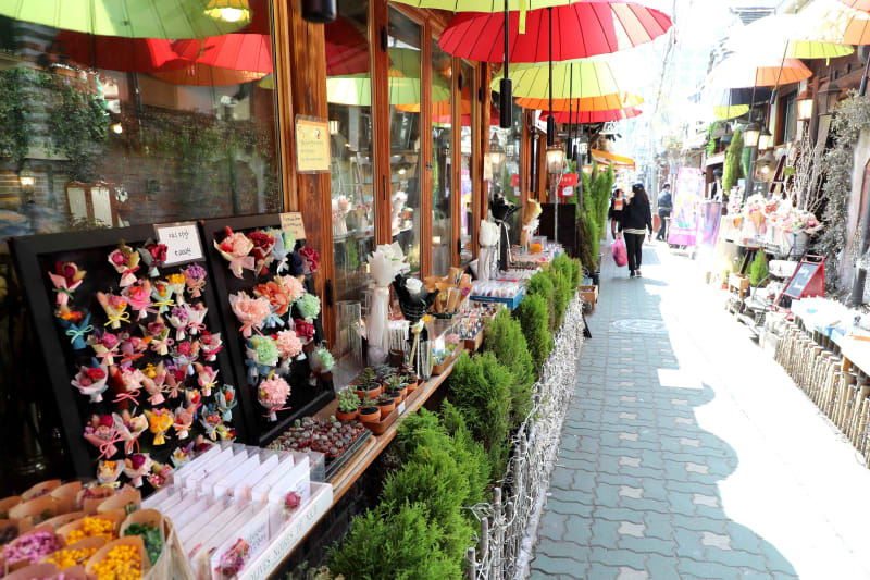 Ikseon-dong Hanok Street