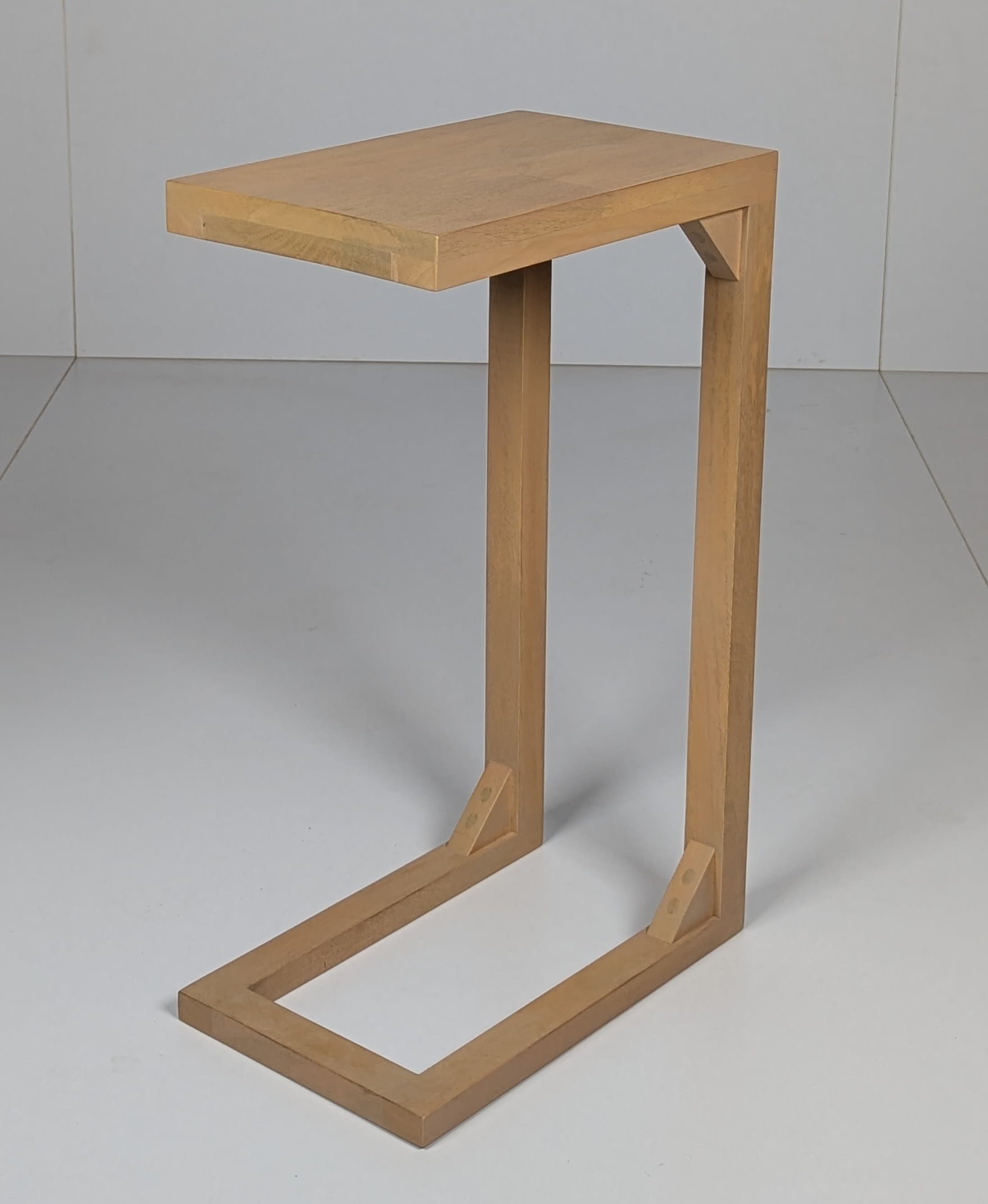 C-Table/Bedside Table