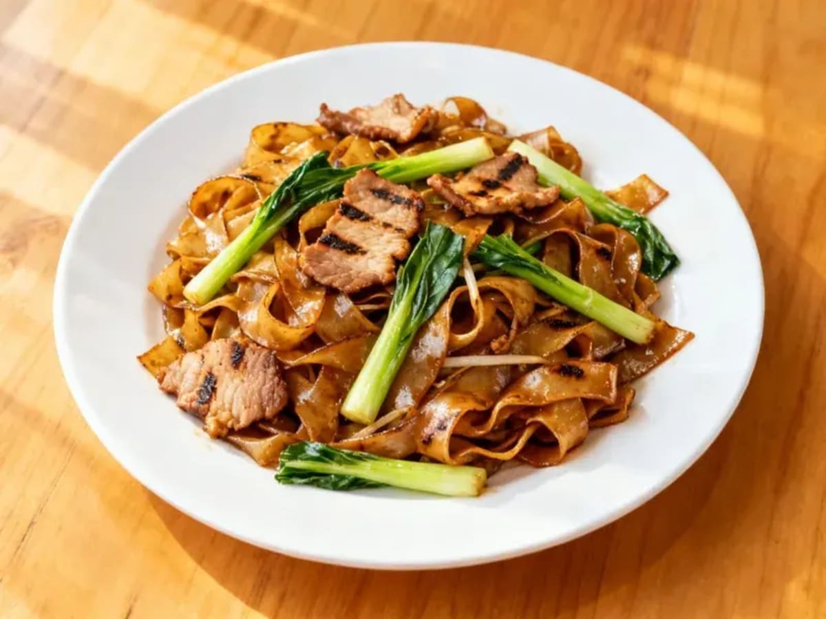 Pad See Ew (choice of meat)