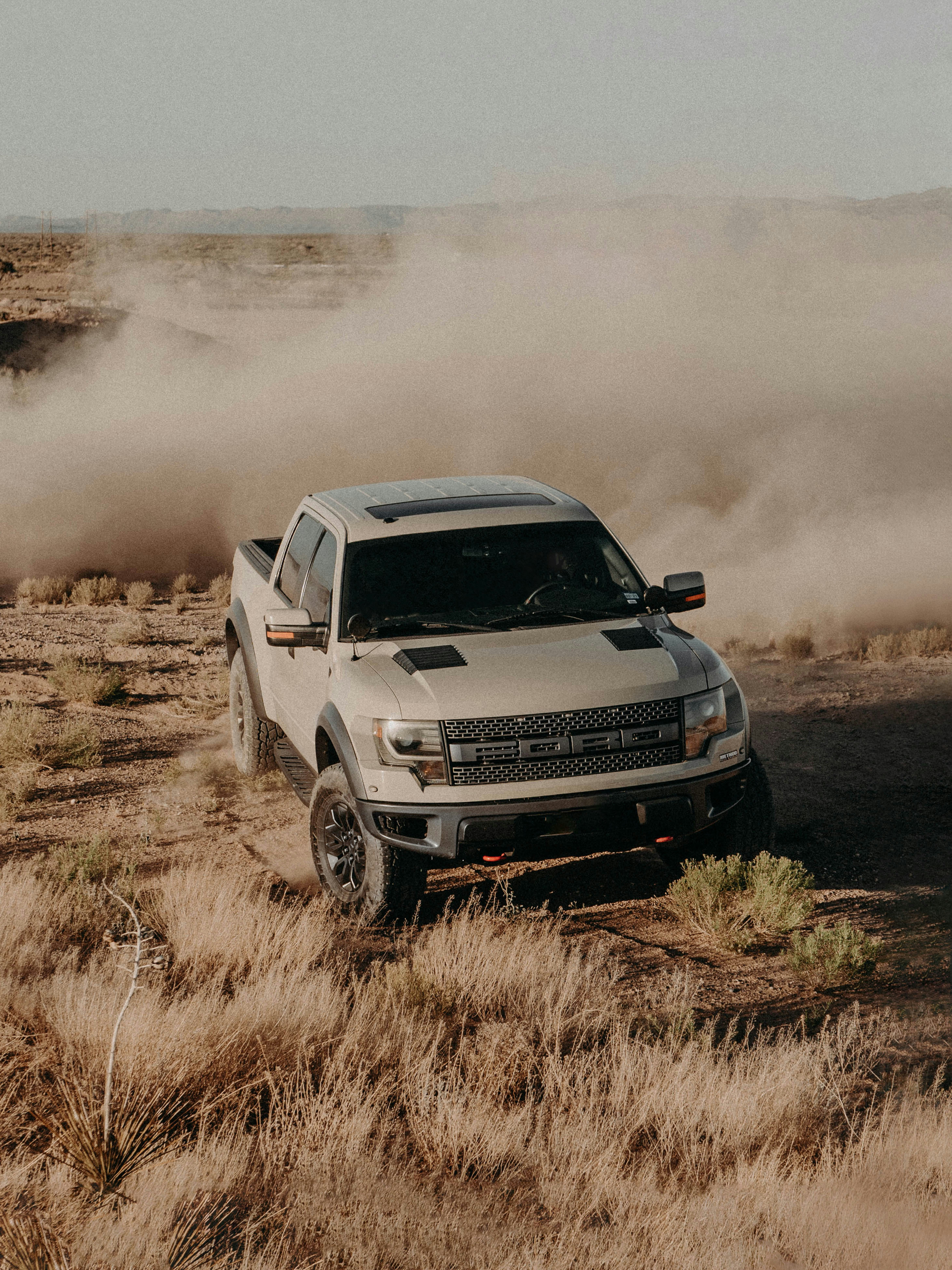 2010 Ford F-150 Raptor off-road
