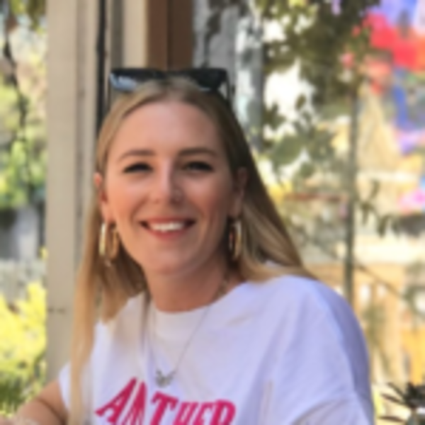 #34 – Flore Carlier, Fondatrice de Kaly Ora – « changer de vie grâce au Covid et lancer une marque de maillots 100% responsable »