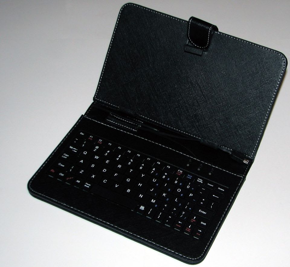 husa-cu-tastatura-mini-usb-pentru-tablete-de-7-inch3034.jpg