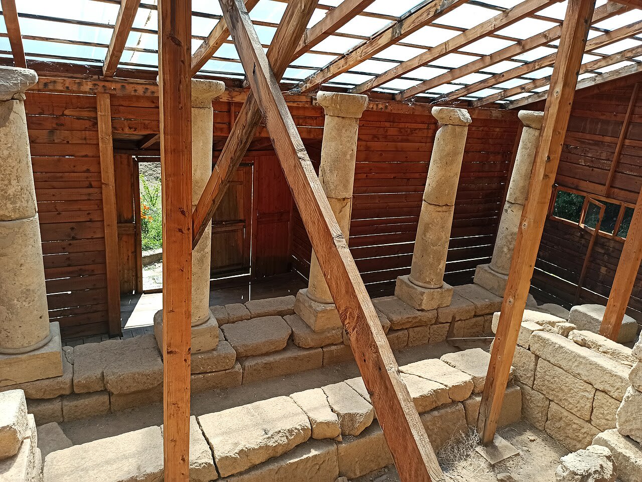 Horizont tumulus - undefined sacred site