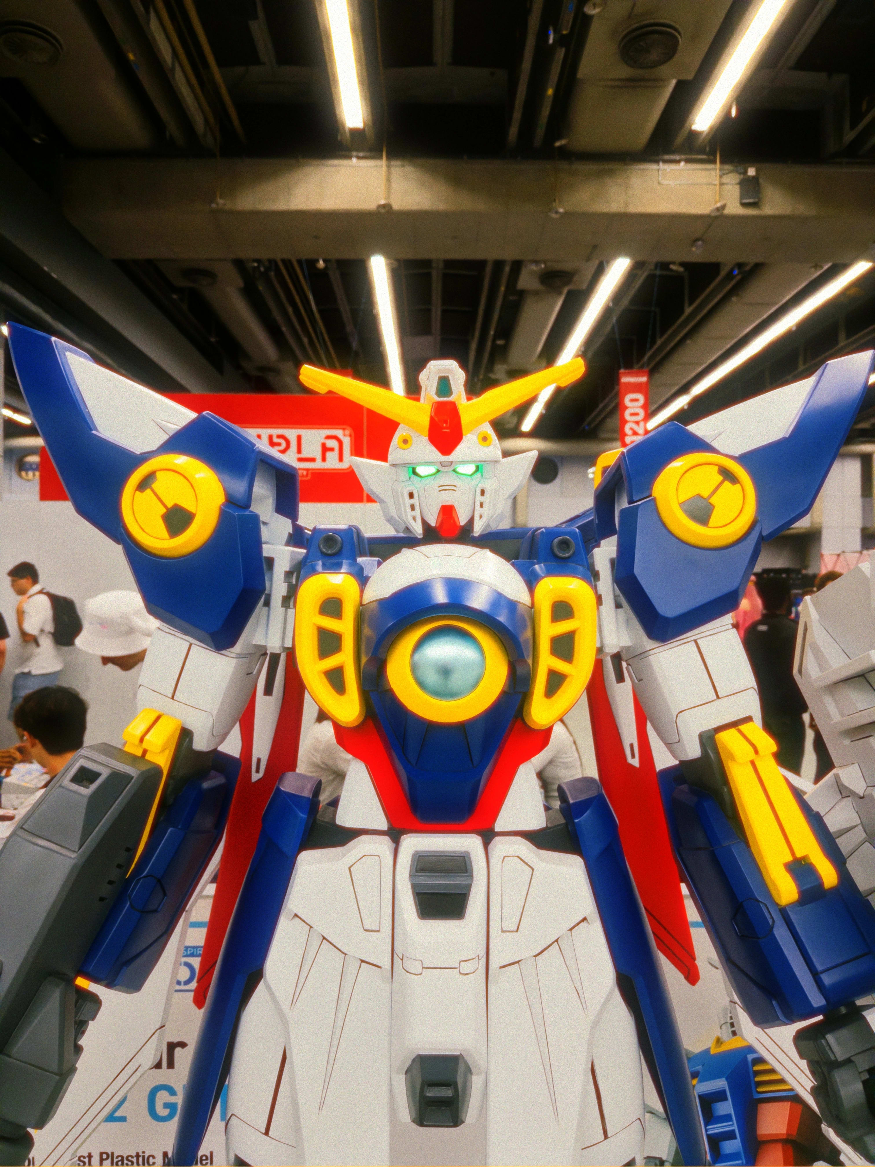 A life-size Gundam on display at the Montréal Comiccon.