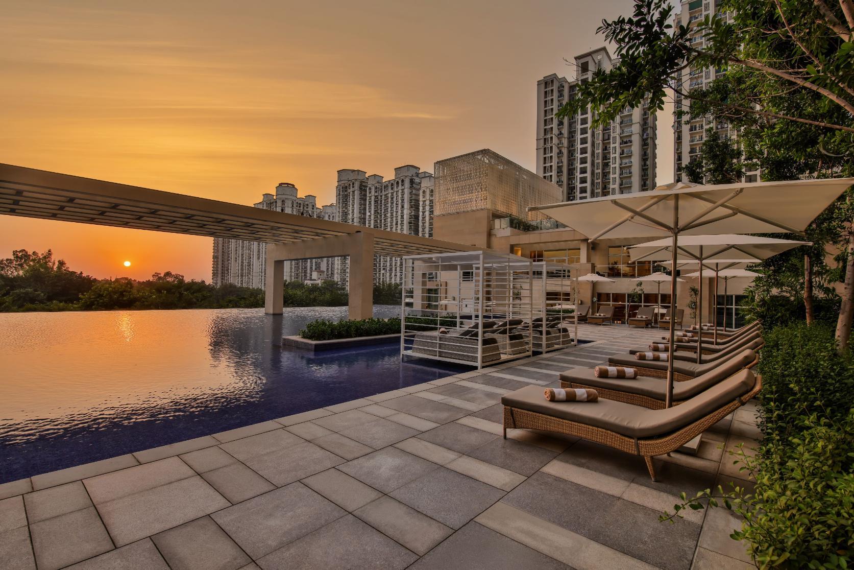 DLF One Midtown