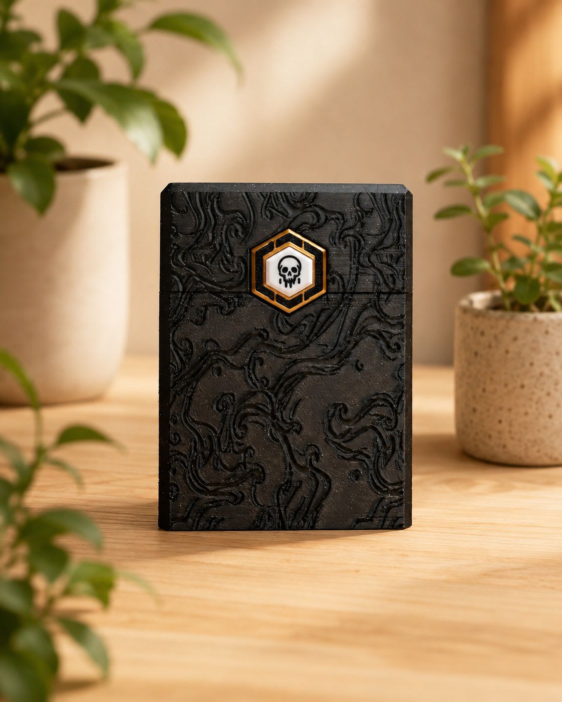 Deck Box Reliquia — Edición Maná Negro