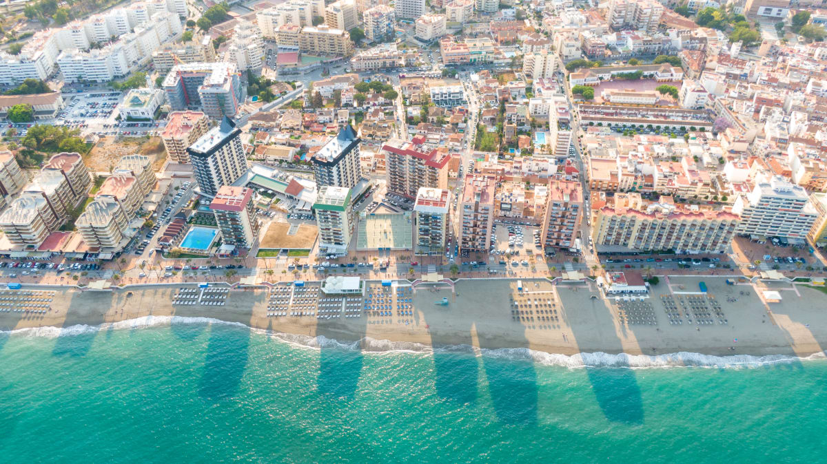 Strand og strandpromenade i Fuengirola p� Costa del Sol
