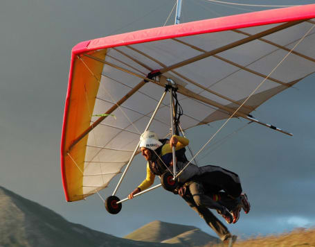 Paragliding in Castelluccio, Italy