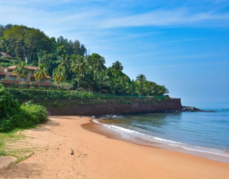 Sinquerim Beach