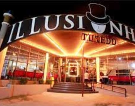 Tuxedo Illusion Hall