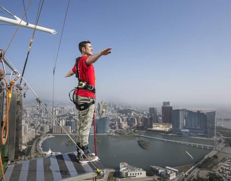 Macau Bungee Jumping: Macau Tower