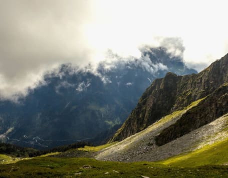 Patalsu peak trekking