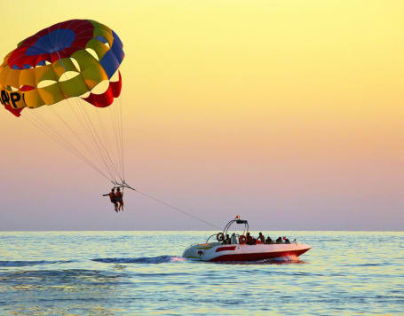 Water Parasailing in Tarkarli Beach