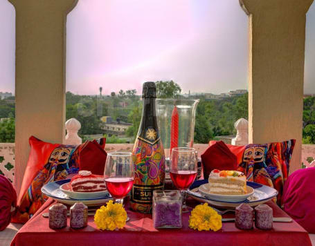 Romantic Dinner Date on the Sand Dunes in Jaipur