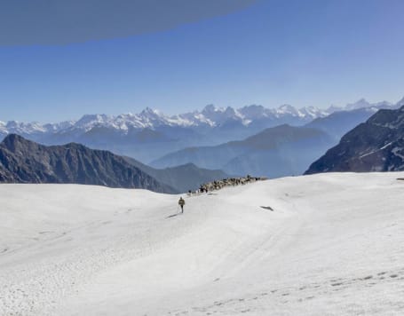 Indrahar Pass Trek