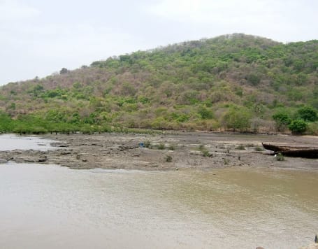 Elephanta Island in Mumbai : Ferry your way to fun!