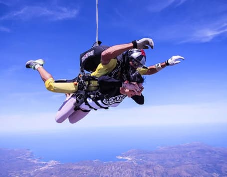 Skydiving in Goa