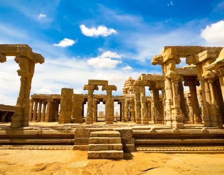 Lepakshi Temple & Adiyogi Laser Show