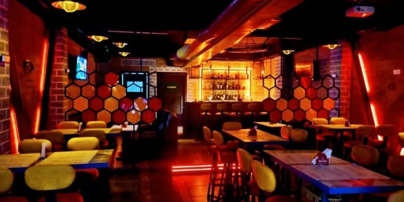 Pub Zipper, Pondicherry