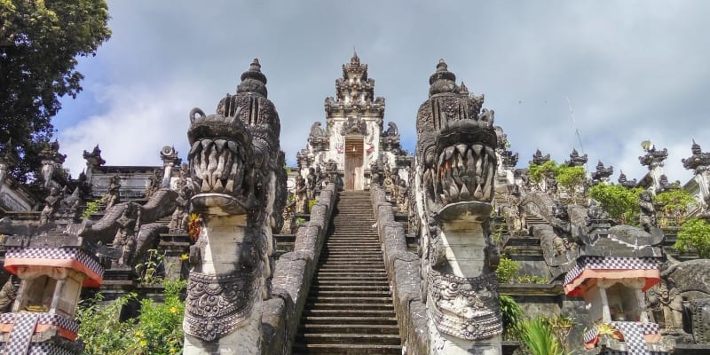 Pura Luhur Lempuyang