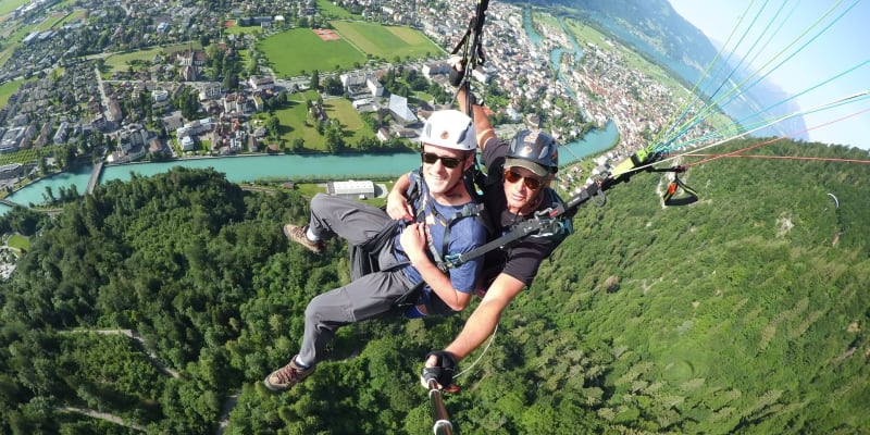 Paragliding In Interlaken