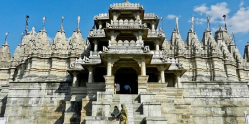 Knowledge of the Splendour of the Ranakpur Jain Temple