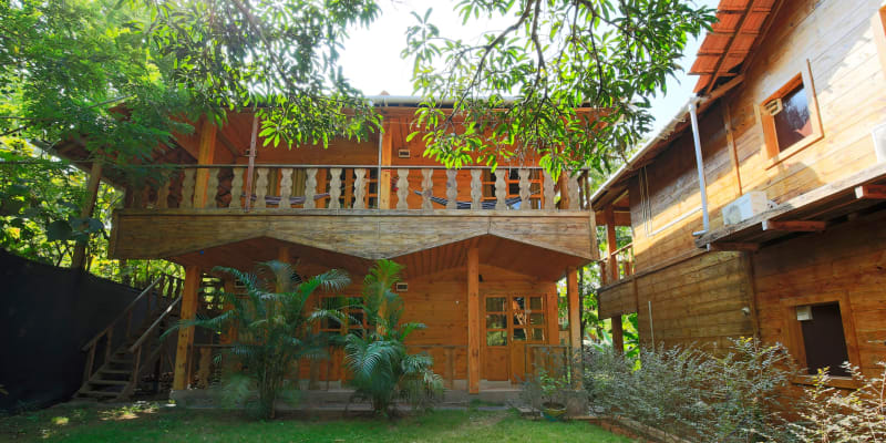Brushwood Villa Resort