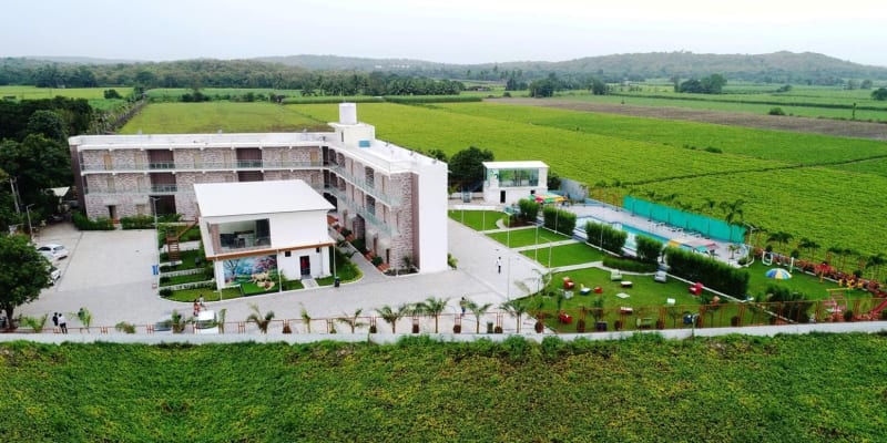 Carina Retreat Resort