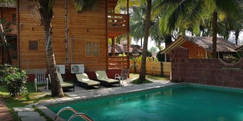 Tiara Fiesta Beach Cottages