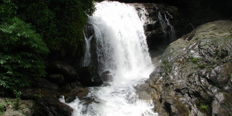Lakkam Waterfalls