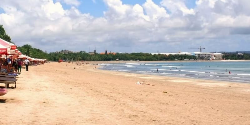 Explore the Iconic Jimbaran Beach