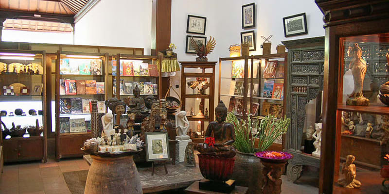 The Ceramic World of Jenggala Gallery