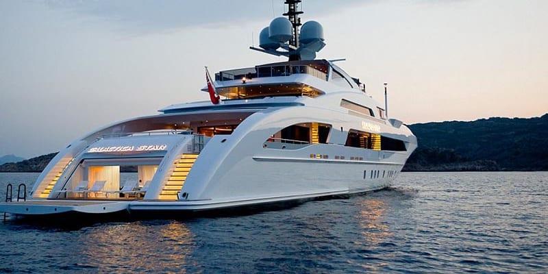Dubai Luxury Yacht Tour