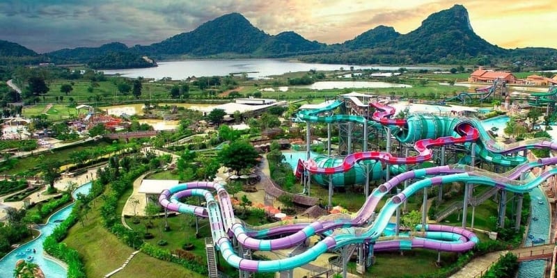 Explore the Water Parks at Pattaya