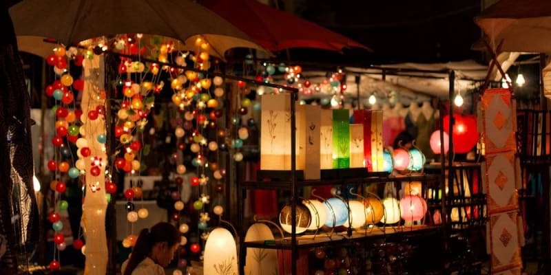 Go and Shop Through Lamai Night Market