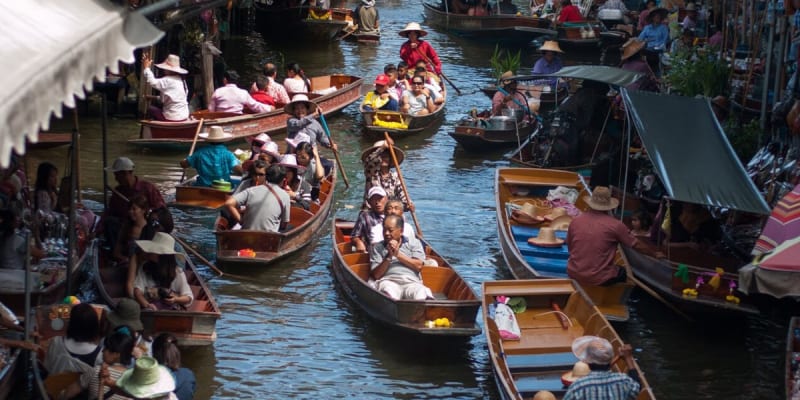 Damnoen Saduak Floating Market (Ratchaburi Province)